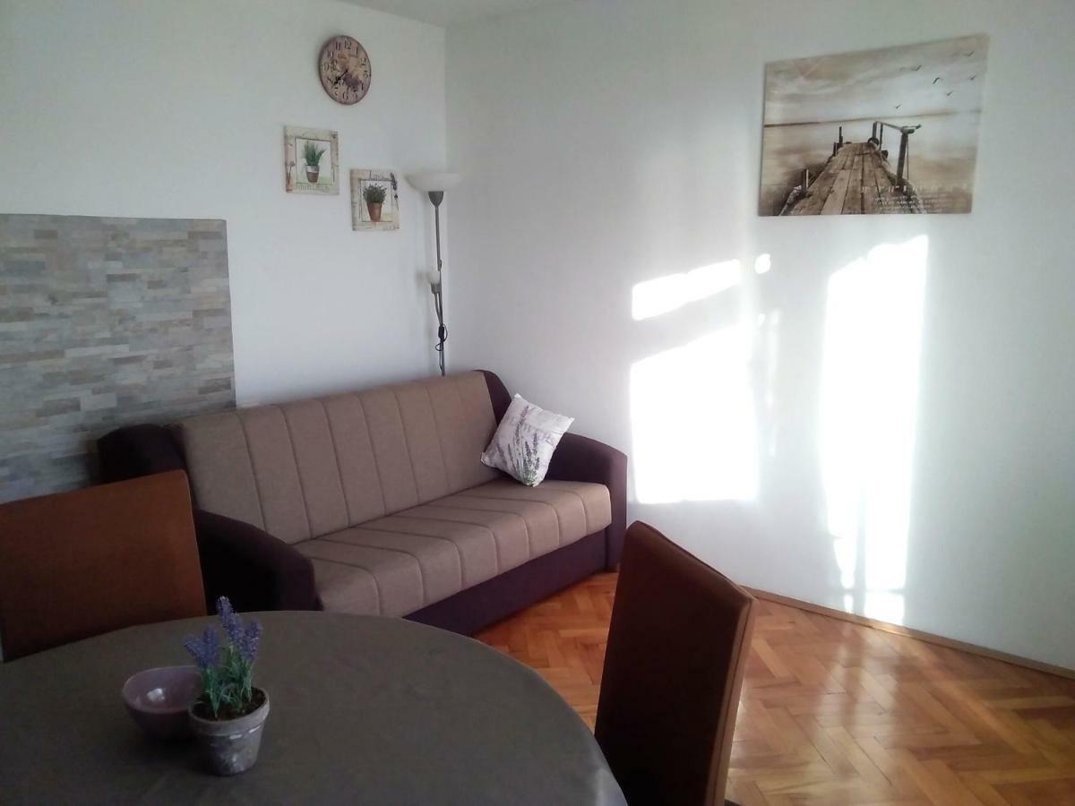 Apartment Nina Сень Экстерьер фото