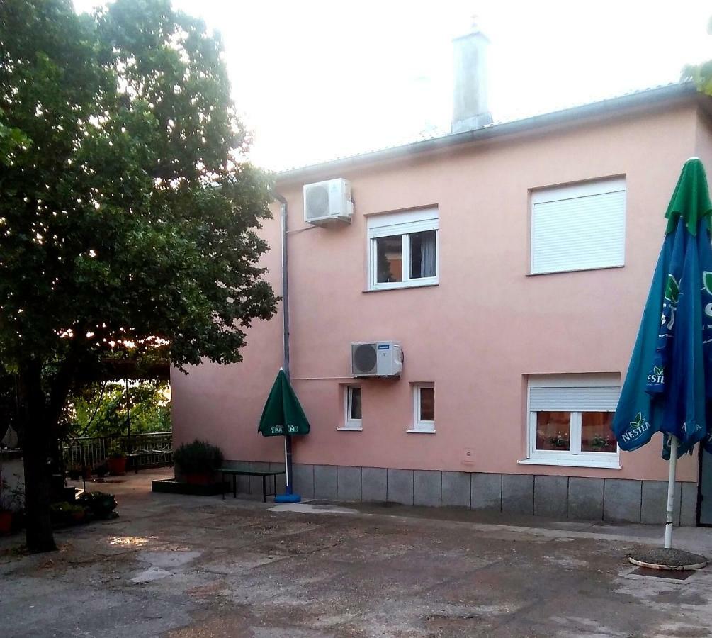 Apartment Nina Сень Экстерьер фото